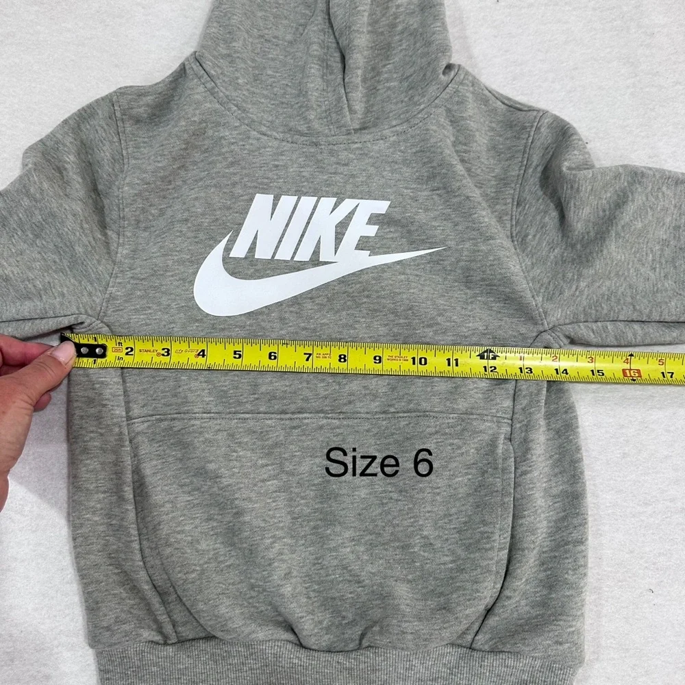 Boy’s Nike Gray Sweatshirt Hoodie